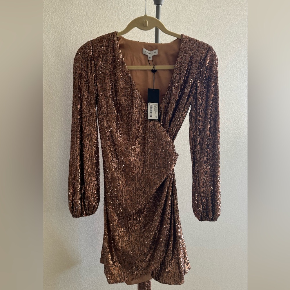 💛🤎Gianni Bini Sequin Dress💛🤎